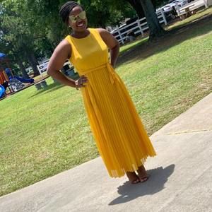 Meet your Posher, Danita